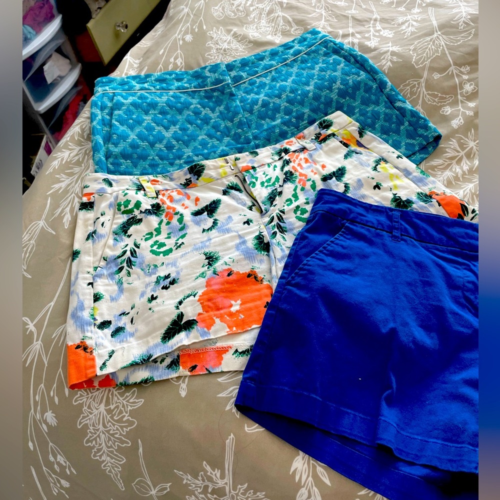 Women’s size 8 shorts